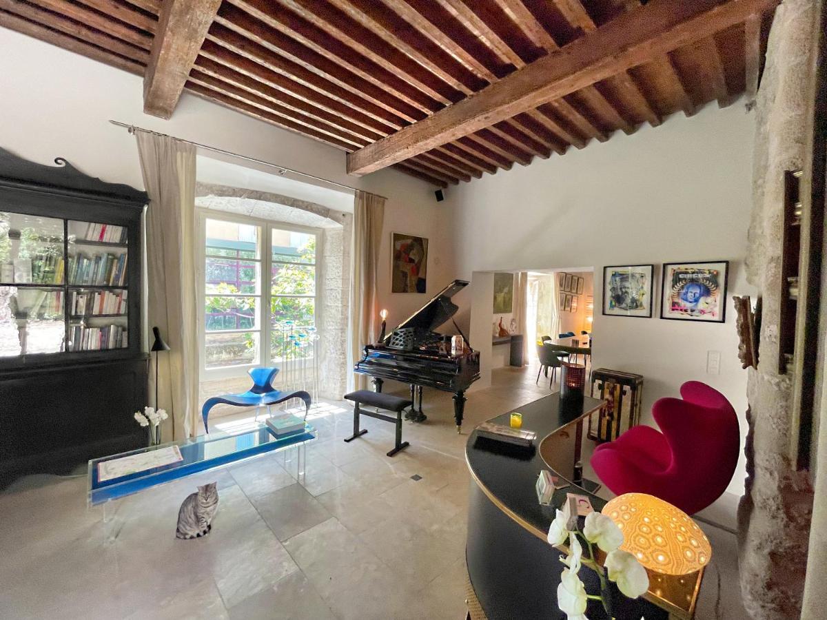 איל-סור-לה-סורג Palais Aoma, Hotel Particulier De Luxe En Provence מראה חיצוני תמונה