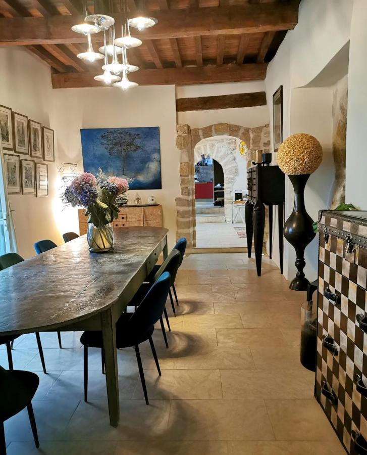 איל-סור-לה-סורג Palais Aoma, Hotel Particulier De Luxe En Provence מראה חיצוני תמונה