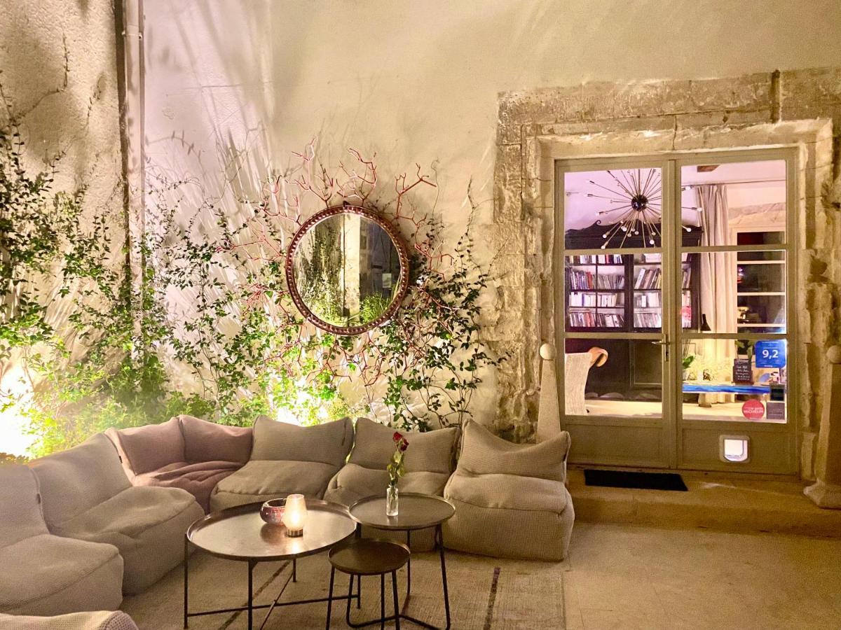 איל-סור-לה-סורג Palais Aoma, Hotel Particulier De Luxe En Provence מראה חיצוני תמונה