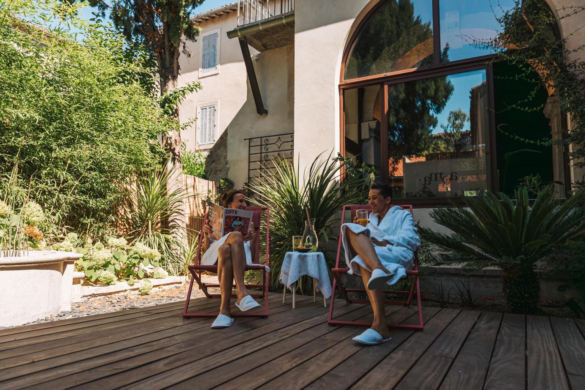 איל-סור-לה-סורג Palais Aoma, Hotel Particulier De Luxe En Provence מראה חיצוני תמונה
