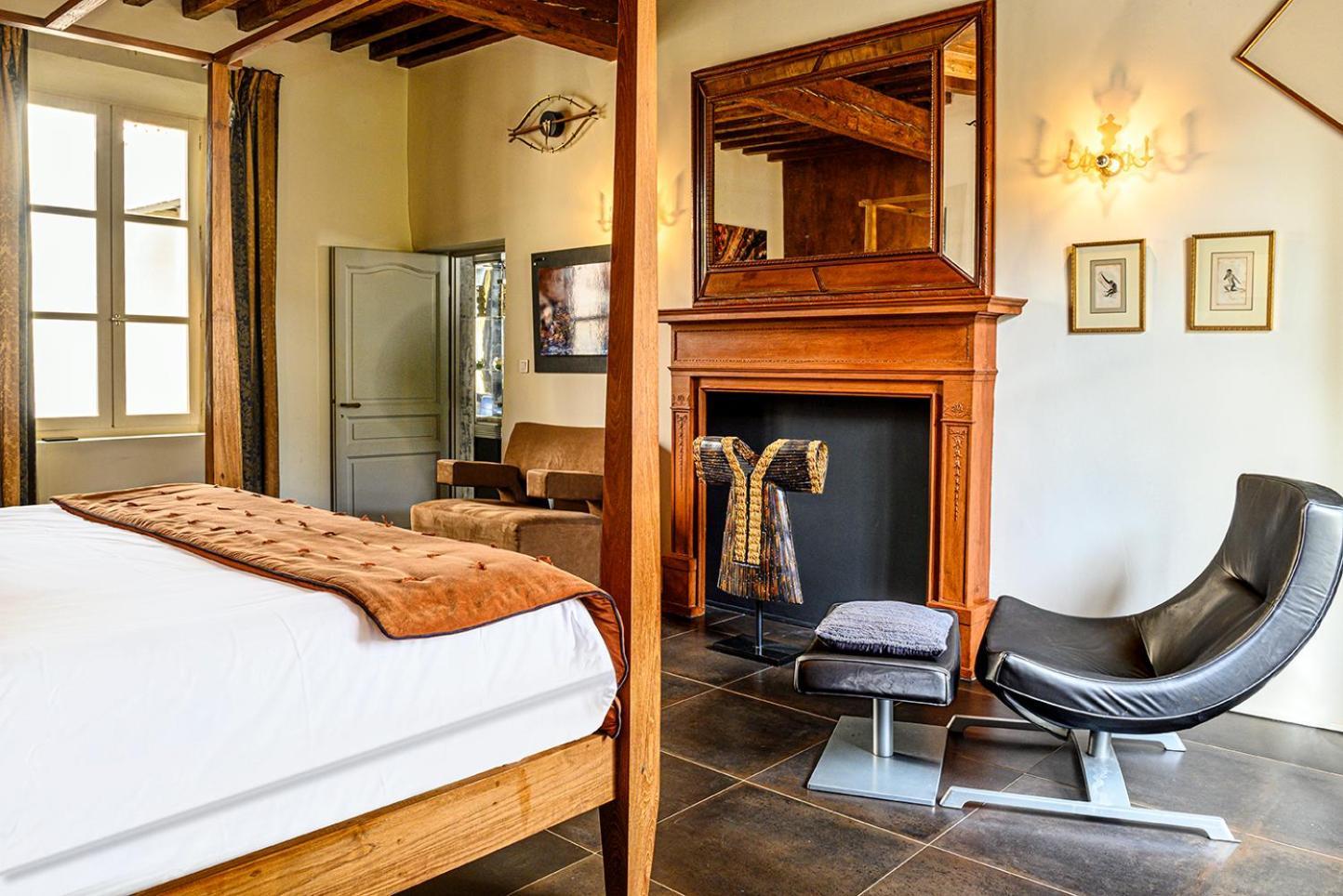 איל-סור-לה-סורג Palais Aoma, Hotel Particulier De Luxe En Provence מראה חיצוני תמונה